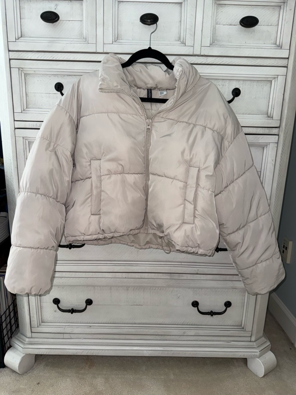 H&M Cream Cropped Puffer Jacket
